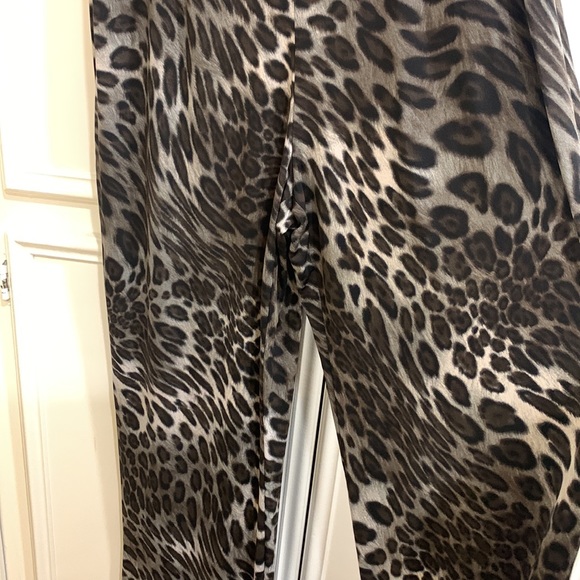 Enfocus Studio Animal print jumpsuit. - Picture 2 of 4